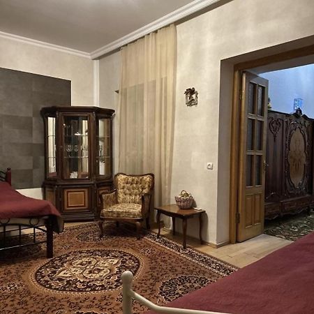 Happy Home Sololaki Tbilisi Luaran gambar