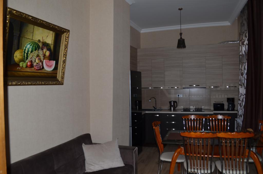 Happy Home Sololaki Tbilisi Luaran gambar